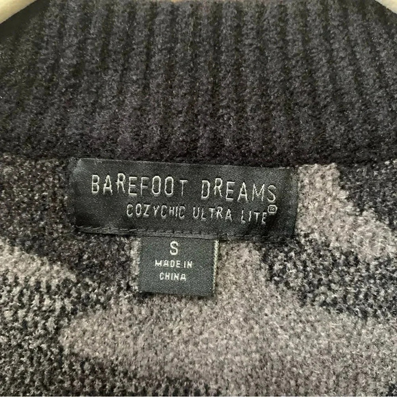 Barefoot Dreams CozyChic Ultra Lite Camo Zip-Up Bomber Size Small - Picture 9 of 10